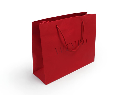 sacchetti di carta dell'indumento di stampa offset 4C 6C Borse regalo di carta rossa abbagliante con le maniglie