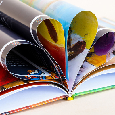 Stampa di libri con copertina rigida fantasia ODM OEM Stampa di libri rilegati perfetti