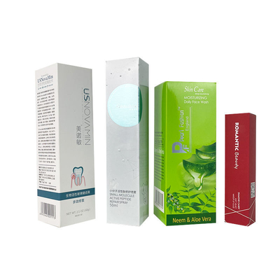 Le scatole di cartone pieghevoli bianche dell'OEM individuano la scatola di carta cosmetica UV