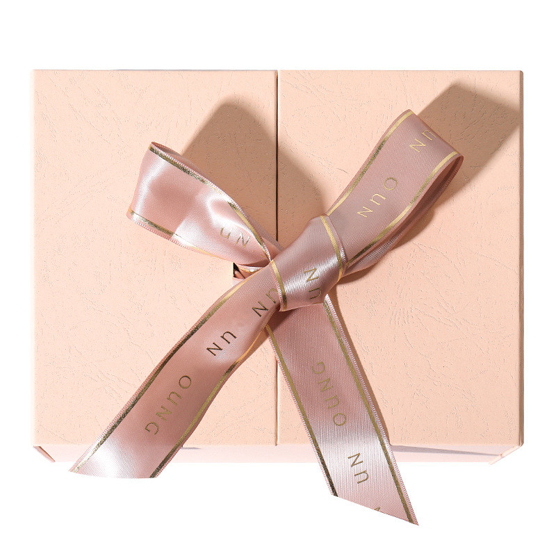 Scatola di cartone rigida a colori 4C 6C Scatola regalo cosmetica rosa con nastro